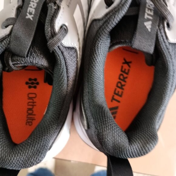 New Adidas Terrex Tracefinder Trail Running Shoes Women’s Size 10 NIB Hiking - Picture 10 of 13